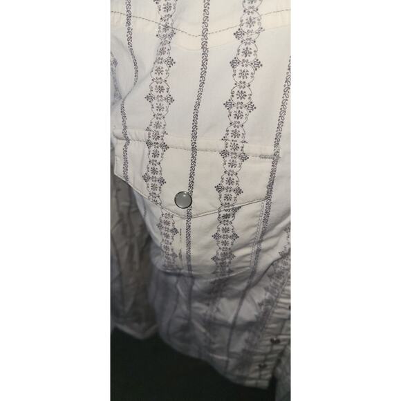 The North Face A5 Series Womens Medium Cream Paisley Pearl Snap Button Up Shirt - Picture 3 of 11